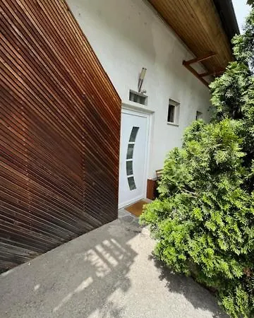 Appartement Cozy Flat Near Tivoli Park With Free Parking à Ljubljana Extérieur photo