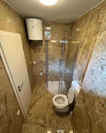 Appartement Cozy Flat Near Tivoli Park With Free Parking à Ljubljana Extérieur photo