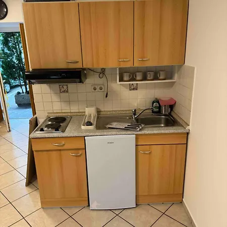 Appartement Cozy Flat Near Tivoli Park With Free Parking à Ljubljana Extérieur photo