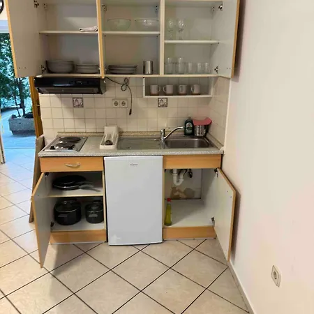 Appartement Cozy Flat Near Tivoli Park With Free Parking à Ljubljana Extérieur photo