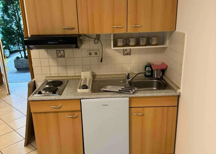 Cozy Flat Near Tivoli Park With Free Parking