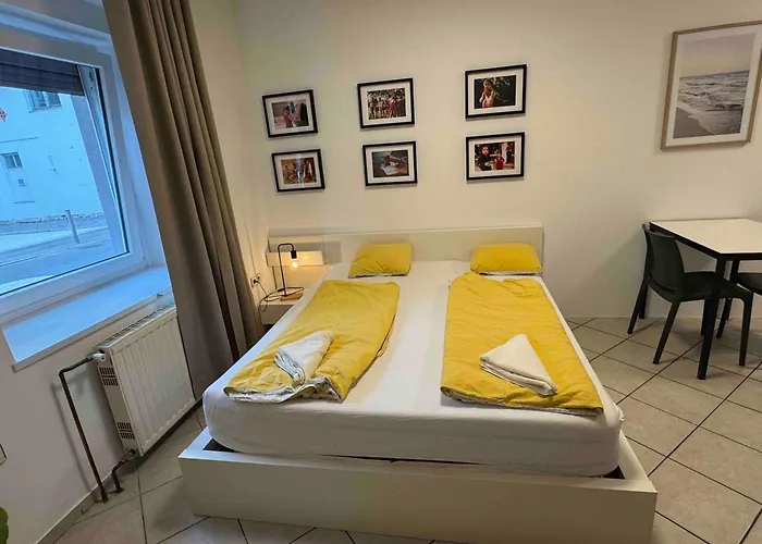 Cozy Flat Near Tivoli Park With Free Parking