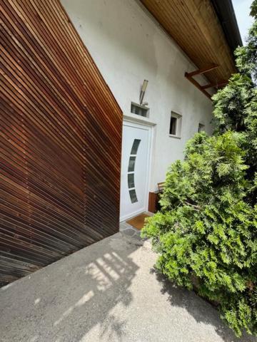 Cozy Flat Near Tivoli Park With Free Parking Appartement